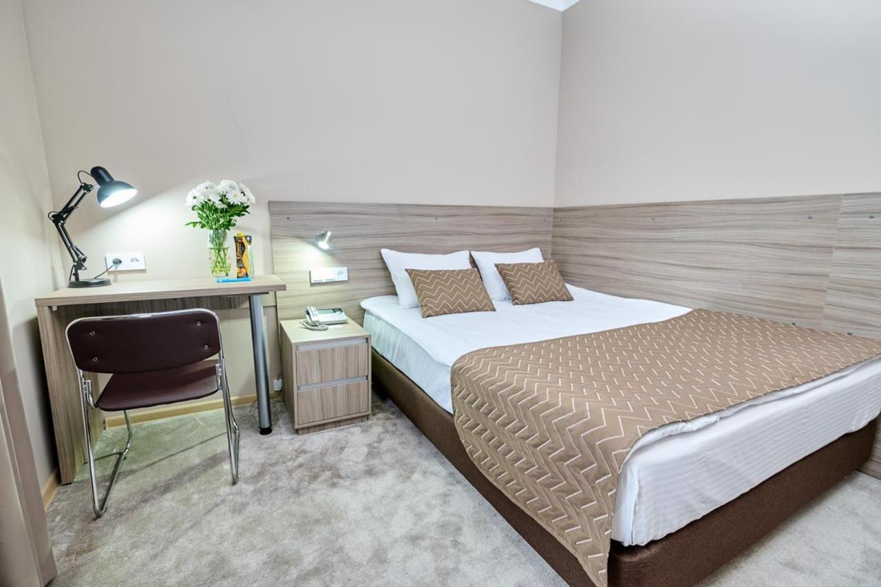 Victoria Hotel 우랄스크 외부 사진
