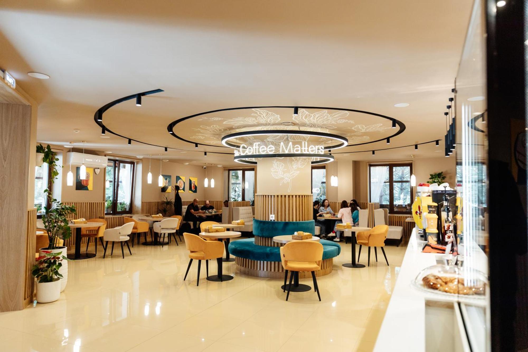 Victoria Hotel 우랄스크 외부 사진