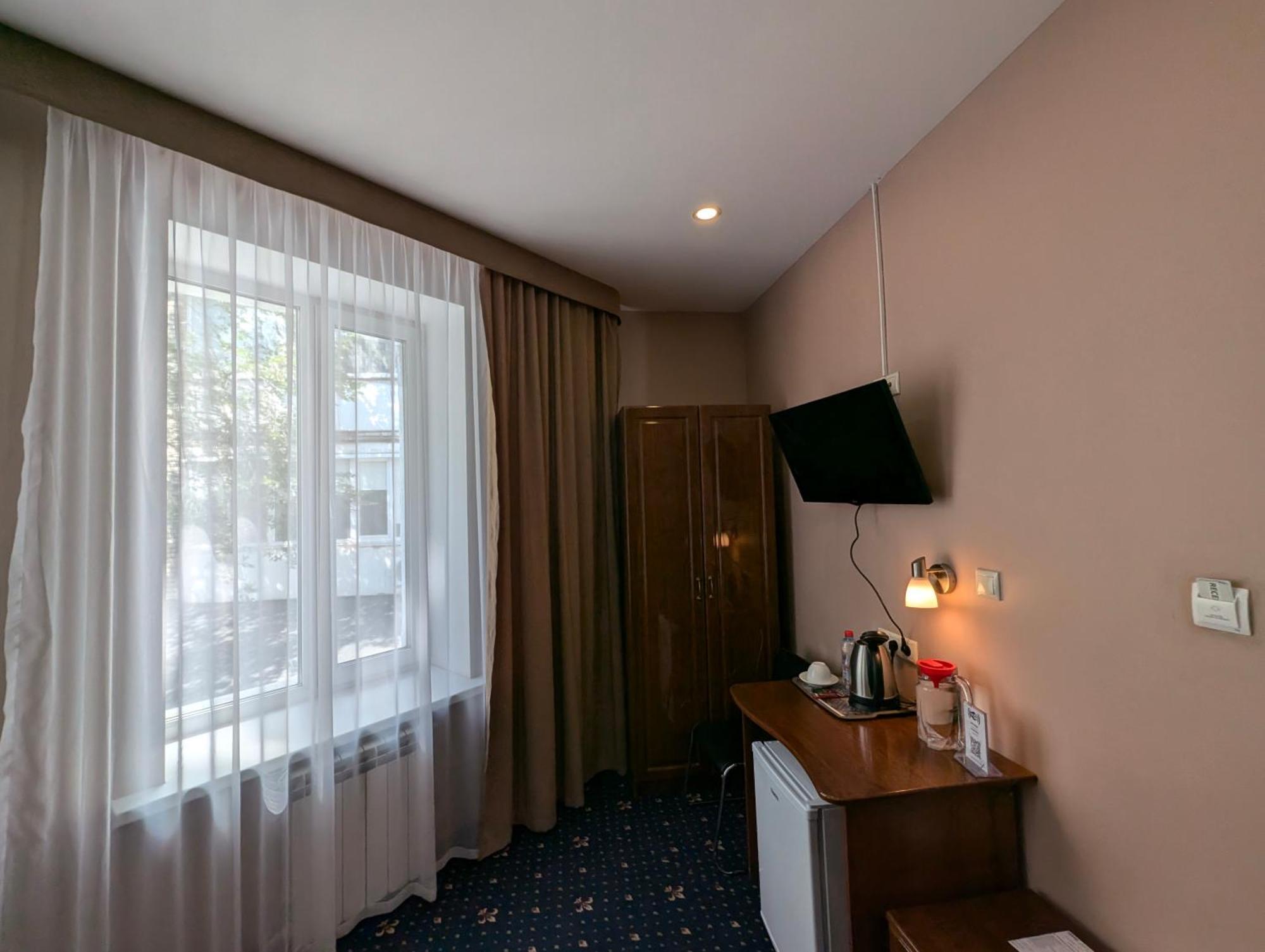 Victoria Hotel 우랄스크 외부 사진
